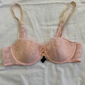 Victoria’s Secret very sexy balconnet bra